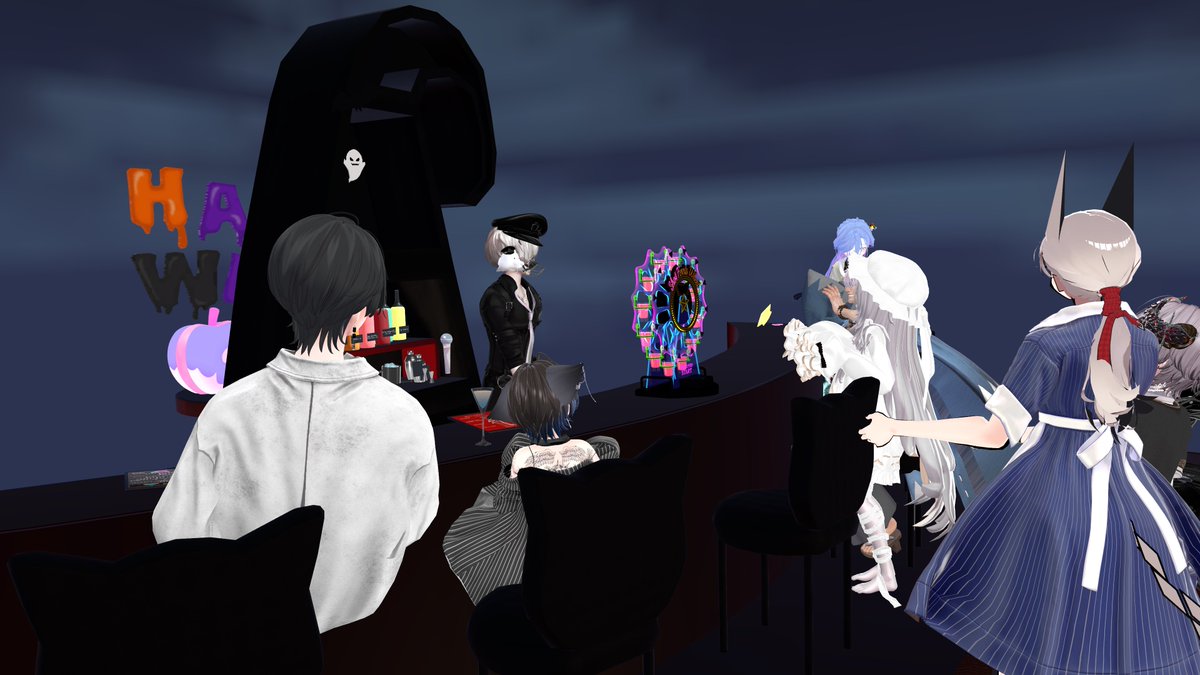 ryoOoooo_o0o0o's tweet photo. ハロウィンモードの #bar_roost に行ってきたよ✨
いつもと違って色んな人と話せた🍸
テキーラ観覧車初めてやった〜〜 https://t.co/bw2Ykk3EKu