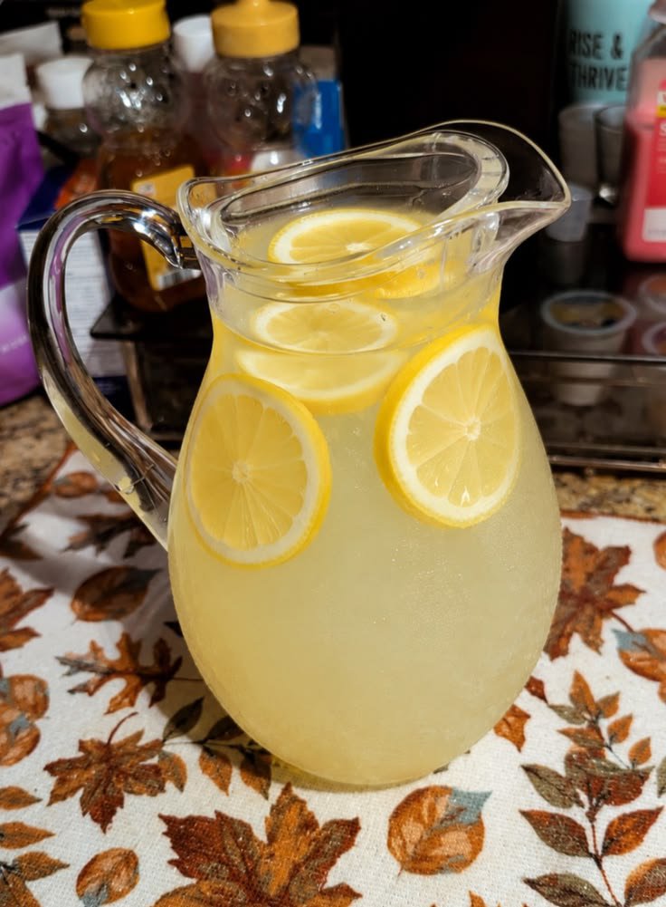 yesuvg's tweet photo. 🍋 Package of Lemon &amp; Lemonade has arrived!
(@ooavngel)

Ini lemon yang kemarin kamu minta di jam 12 malem. Abisin, papa tidak menerima protes 😊👊🏻 https://t.co/oIeTr3egHT
