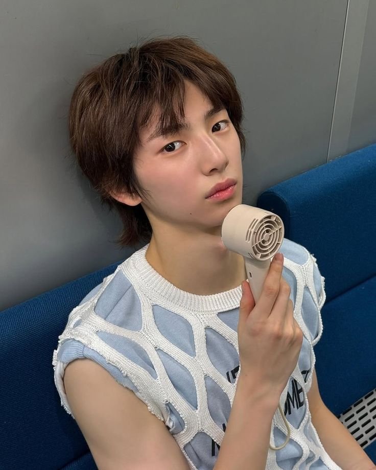 cortistype03's tweet photo. Baby blue🩵

#Juhoon #주훈 https://t.co/kfiid8xKzr