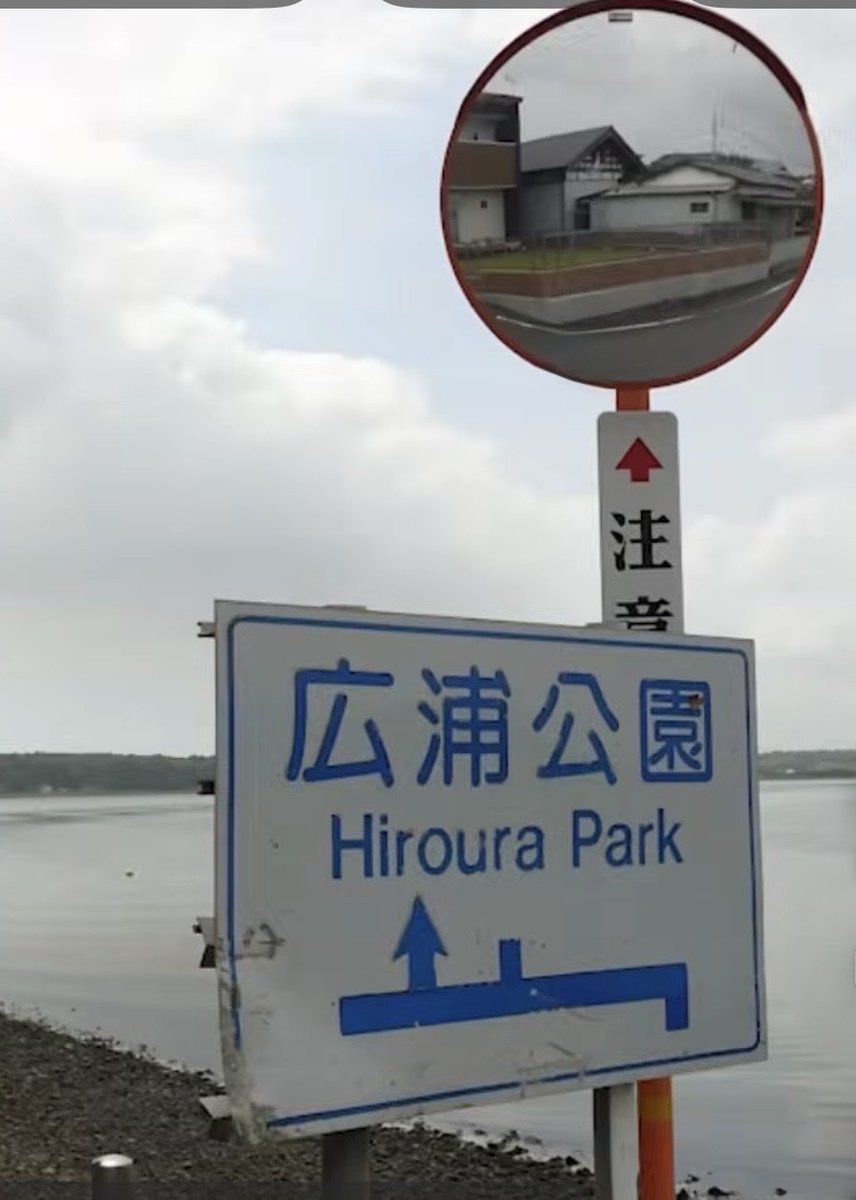 sun_sun_sunco's tweet photo. このショート動画にチラッと映してくれて、ありがとうございます…
(左は動画の切り抜きです)
『#ShesSummerBlue』
#GOODBYEAPRIL
https://t.co/gLIpVCWug6 https://t.co/hrKNJ0X7X5