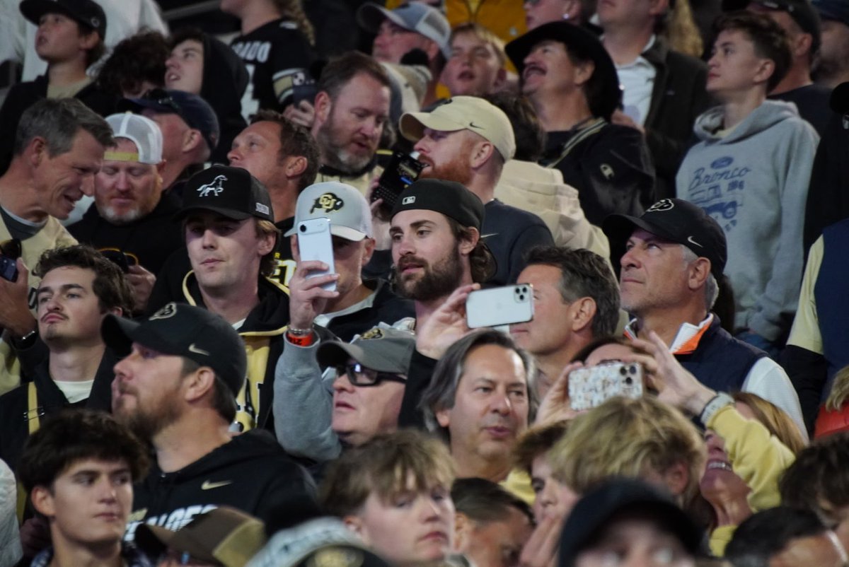 DNVR_Broncos's tweet photo. Riley Moss at the Buffs game tonight 🦬 https://t.co/iXwbtHaRSG