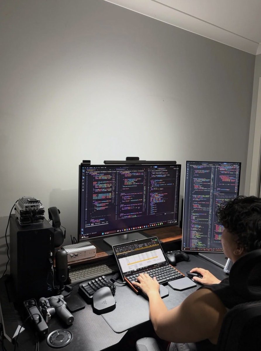 techhelpdesk_HQ's tweet photo. Offering expert tech support and account reactivation for all platforms, cybersecurity services, training and mentorship.
💻💻💻 https://t.co/vOkZwchMUz