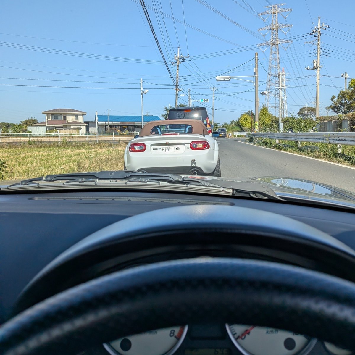 tto_cc's tweet photo. @maruken0702 なんか見たことがある車だなぁと思いましたｗ https://t.co/Qor2uVGrkl