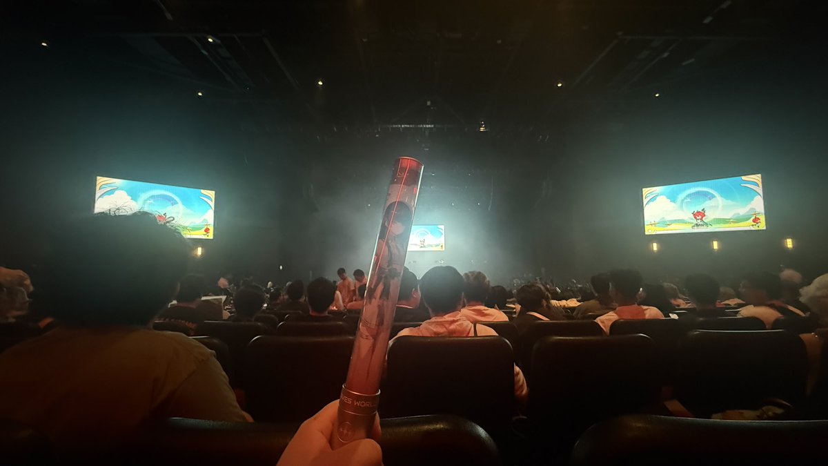 Az_Ruler's tweet photo. Wuwa concert!!!! https://t.co/fngHFs2sQu