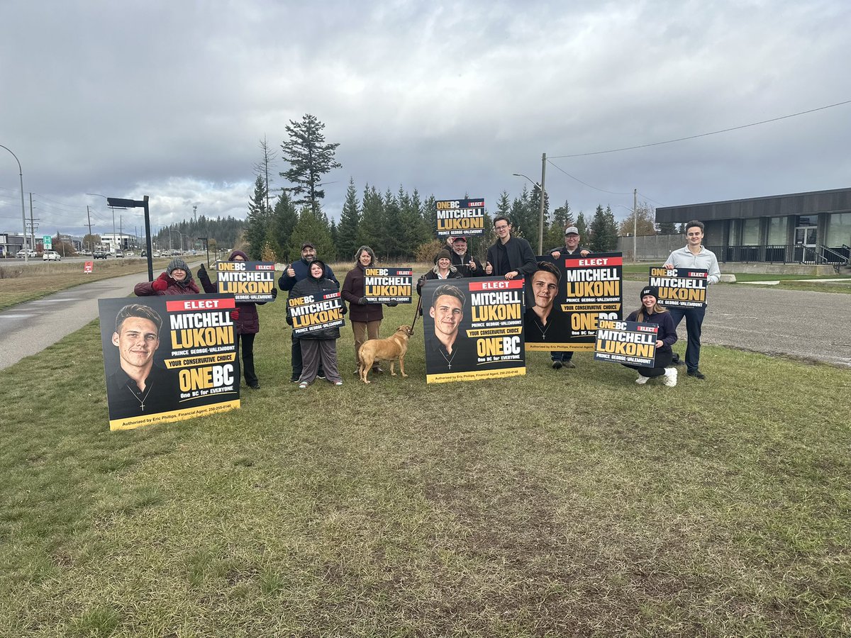 Mitchell_Lukoni's tweet photo. A campaign is only as strong as the people behind it. Grateful beyond words for this incredible team of volunteers and supporters who show up, knock doors, make calls, and keep the energy high every single day. You make this work possible, thank you!

#bcpoli https://t.co/8UZ2bwk1xH