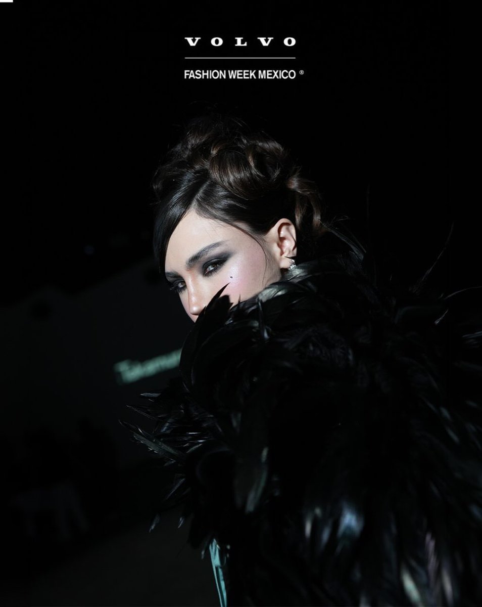 amairanysz's tweet photo. @darianrojascc 👸🏻D 🫶🏻✨🔝
#1.8Takamura #FashionWeekMexico https://t.co/xN0AdESM62
