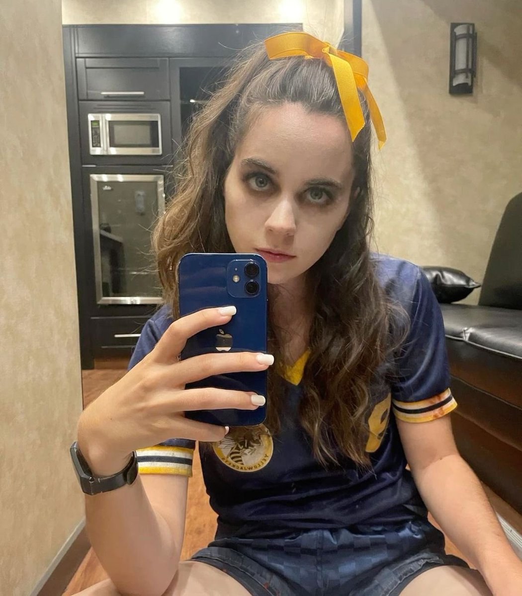 lottiecide's tweet photo. Sarah desjardins is so dear to me shes so so so cute like omg plz look at her https://t.co/L7Cwg4xaee