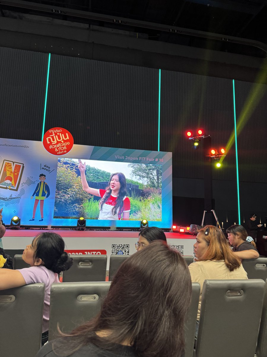 CwrSupermeow's tweet photo. งานวันนี้มีเก้าอี้ด้วยน้า เชิญชวนทุกคนมาเติมแมว มาให้กำลังใจแมวกันน้าาา ยังมีที่นั่งอีกเยอะเลยคับ มามะๆๆๆๆ @CwrNew #NUNEW https://t.co/6Z7JuG15md