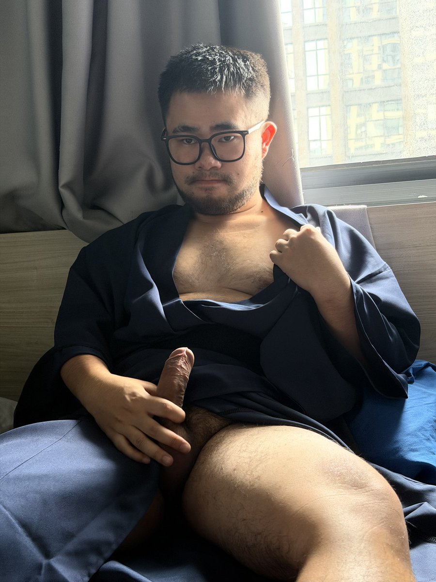 yangmoyum's tweet photo. 在武汉，到位1074683，欢迎各位宝宝预约SPA💆🏾🥵🥵🥵 https://t.co/gxjDzqLDKf