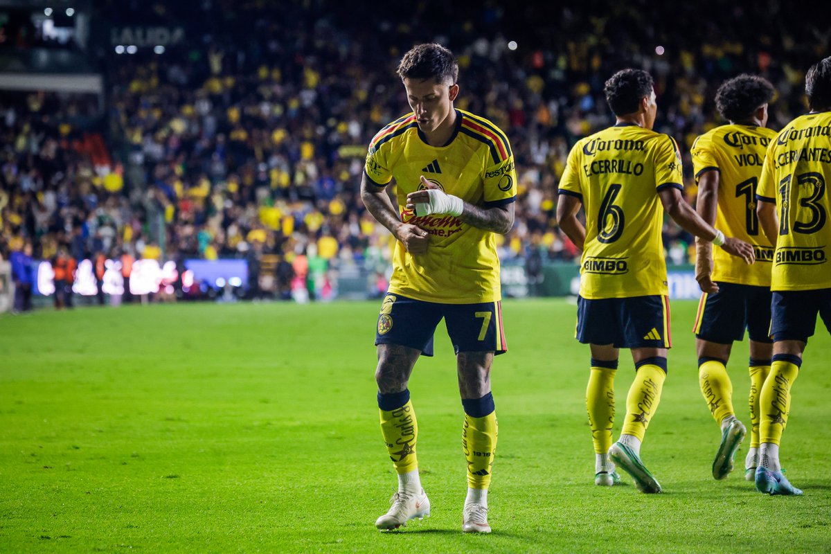 ClubAmerica's tweet photo. ¡BRIAN RODRÍGUEZ! ⚡️

Rayo no podía acabar el partido sin su gol. 💪😮‍💨 https://t.co/FJrUviWmHT