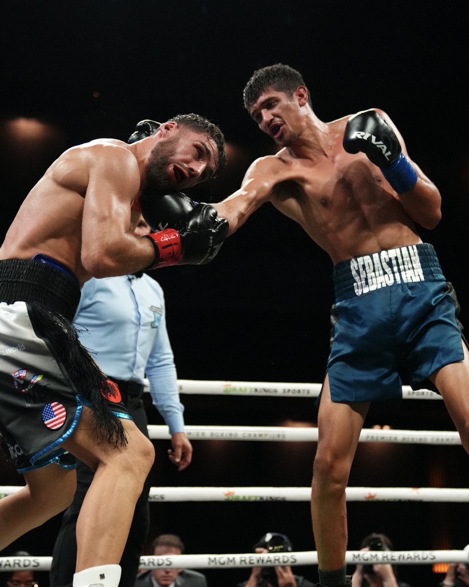 premierboxing's tweet photo. SLUGFEST FOR THE TITLE! 📸🥊 Swipe through to catch the brutal exchanges between "The Towering Inferno" Sebastián Fundora and Ermal Hadribeaj! 💥🔥 #FundoraHadribeaj https://t.co/ItQ4TrSSw9