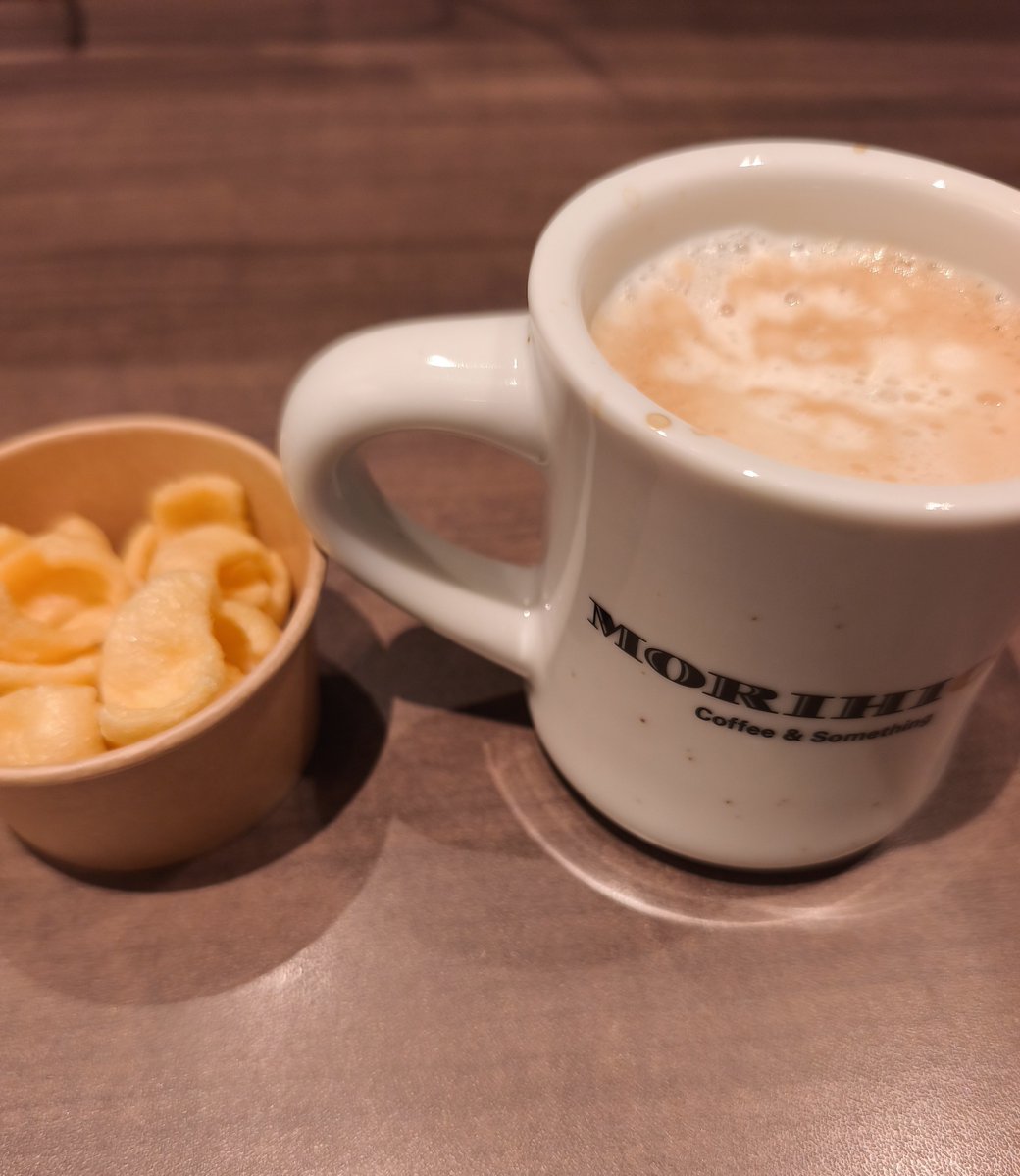 rare6693's tweet photo. 森彦のコーヒーを飲むおじさんしてます🙄 https://t.co/5TWvIWVxkR