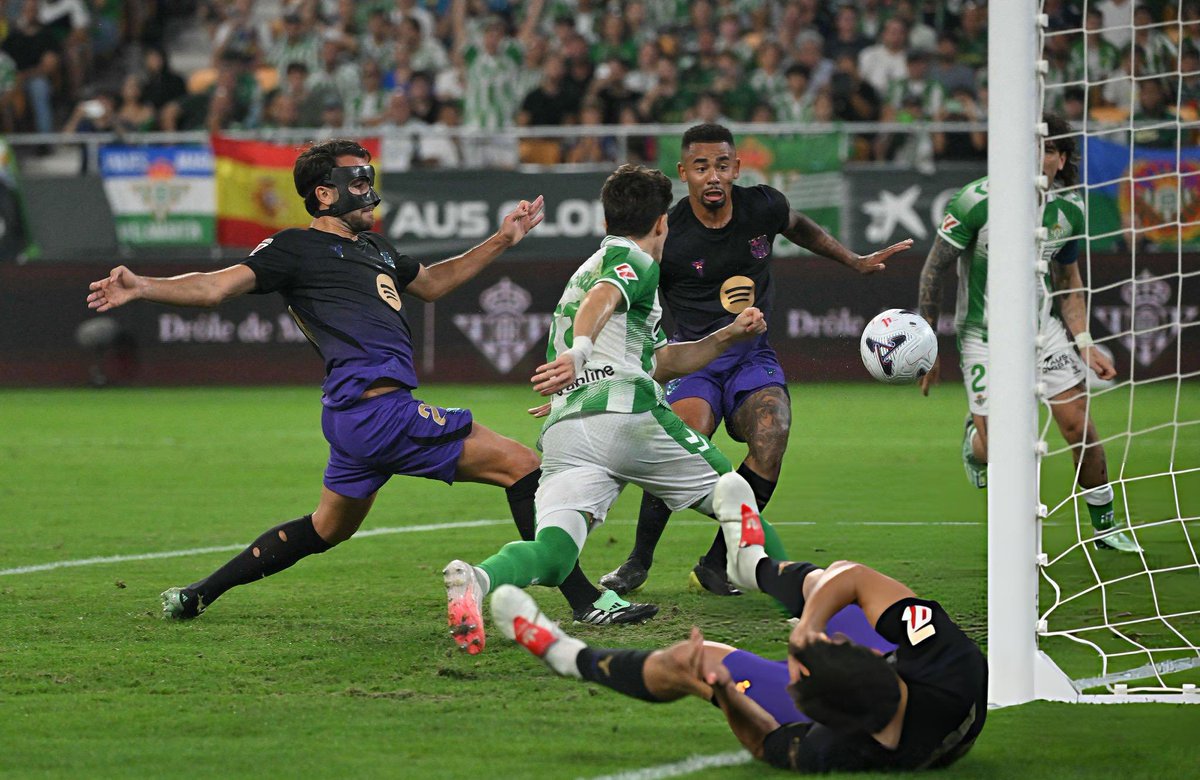 m8l2h6's tweet photo. Eric García #BetisBarça #LaLiga #M8L2H6 https://t.co/VhjqKh021j