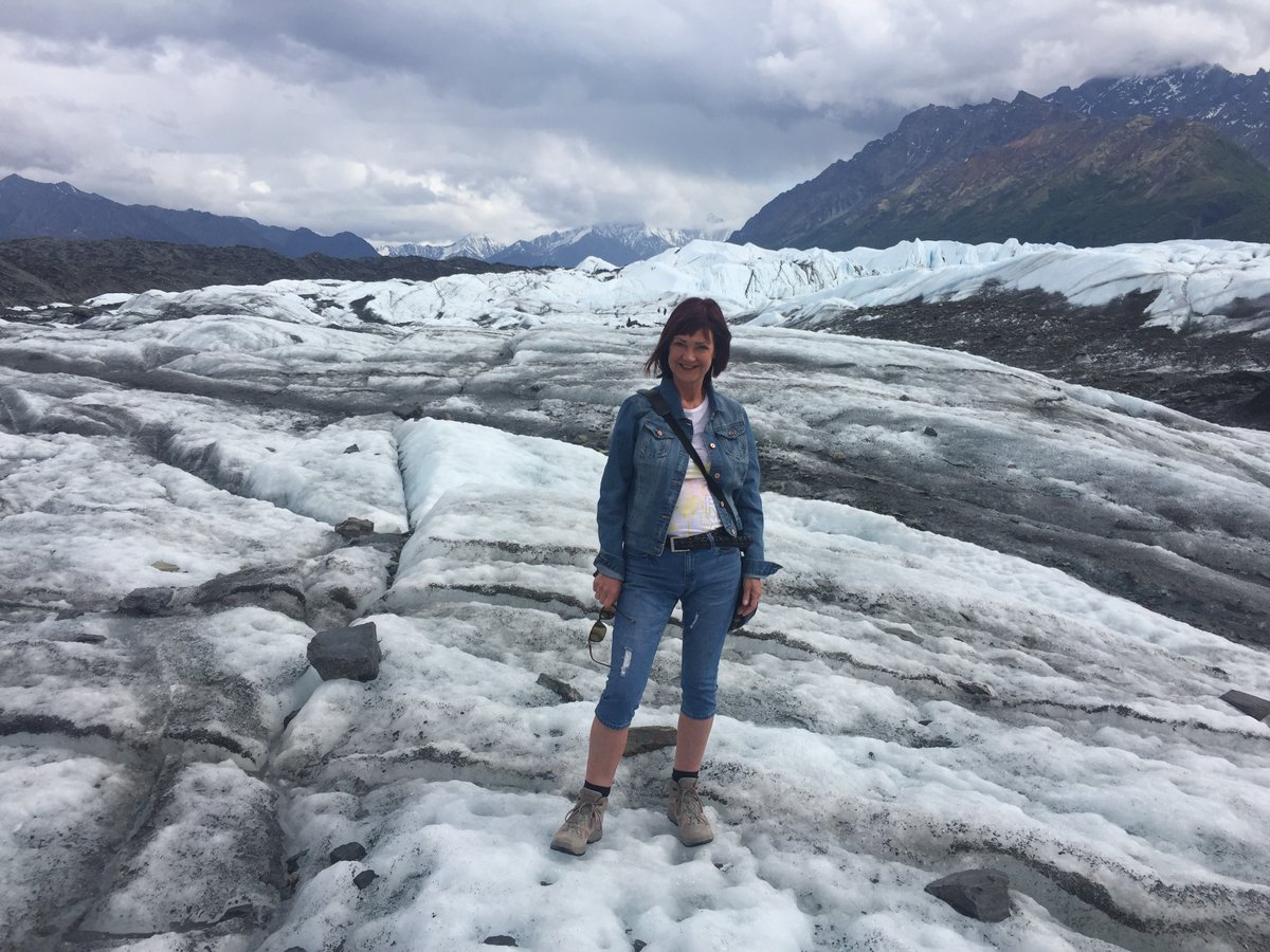 SusanGilbert's tweet photo. Glaciers move because they crack. Without the crevasses, the pressure builds until everything shatters.

The fractures in your entrepreneurial career work the same way.

They are not damage. They are how something that large moves through terrain that difficult. https://t.co/025VaGoIjH
