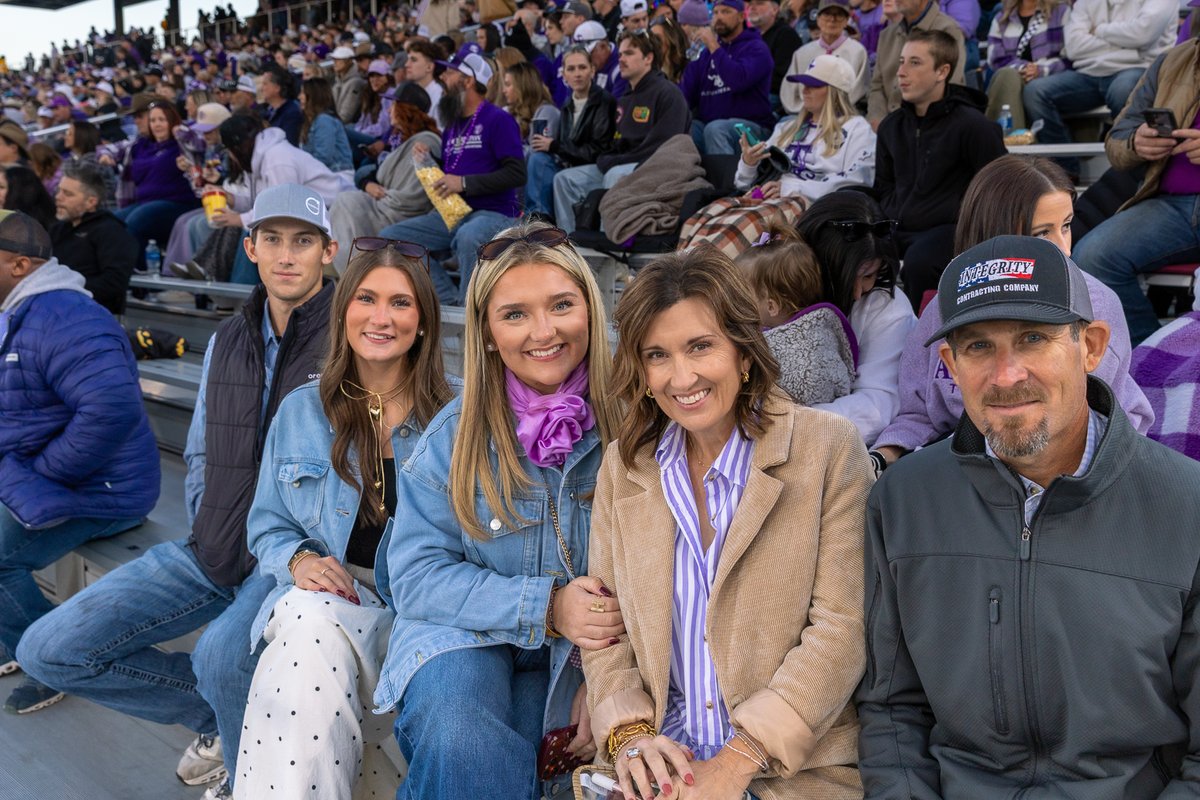 TarletonState's tweet photo. A perfect way to end an unforgettable week 🏈💜

#TarletonState #BleedPurple #TarletonHomecoming https://t.co/4j5bYbh4HW