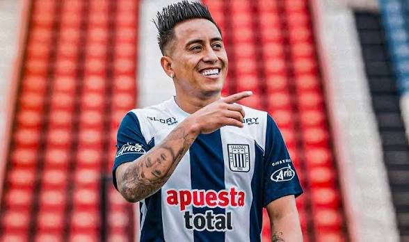 fanovargas's tweet photo. El 10 de Perú que esperaba ver brillar en Alianza // El 10 de Perú que brilla en Alianza https://t.co/7JFMFDq4gB