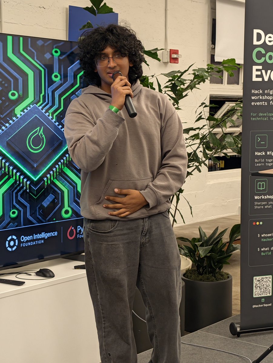 maceip's tweet photo. prompt the planet #executorch #qualcom @Qualcomm_Dev @hackersquadio
#ExecutorchOct2026 https://t.co/GfyHamhzN4