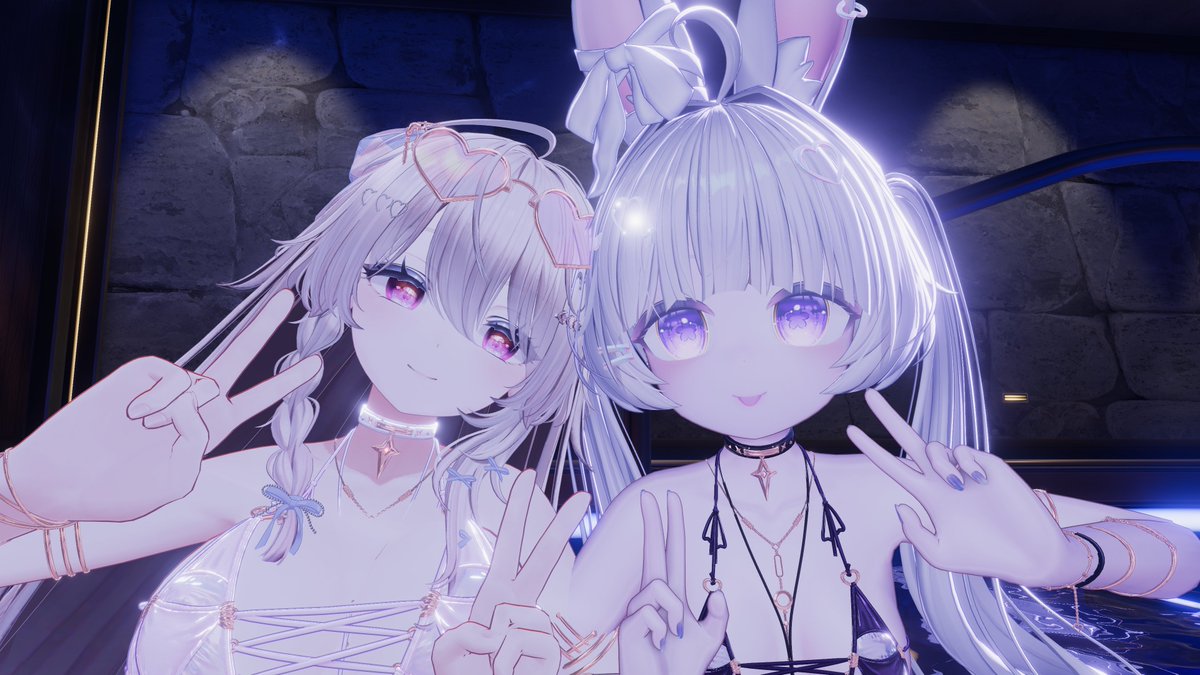 Lilly_vrc's tweet photo. #夜更けのヴィーナス集会 一緒にお写真 https://t.co/o5ym10bwQk