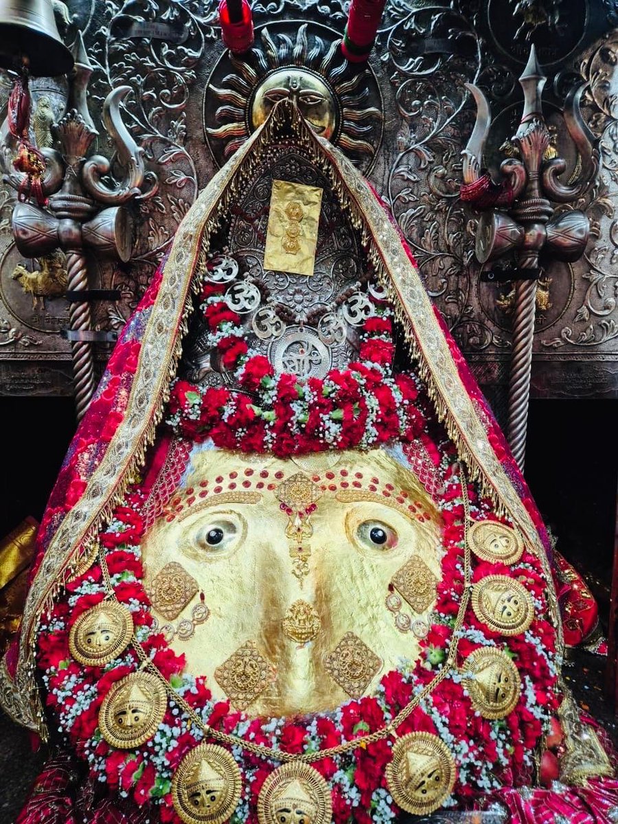 skmpsc's tweet photo. #Jai_Maa_ShriKalkaJi 🙏🏻🌸 #Temple #GoodMorning Daily Aarti 🙏🌹जय माँ श्री_कालका_जी🌹की मंदिर सुप्रभात आरती दर्शन २०८३_विक्रम_सम्वत् #आश्विन #नवरात्रि #सप्तमी #18Oct2026 #रविवार #Sunday #shrikalkajimandir.org https://t.co/DHyYFDraYu https://t.co/zGARIs9XkT