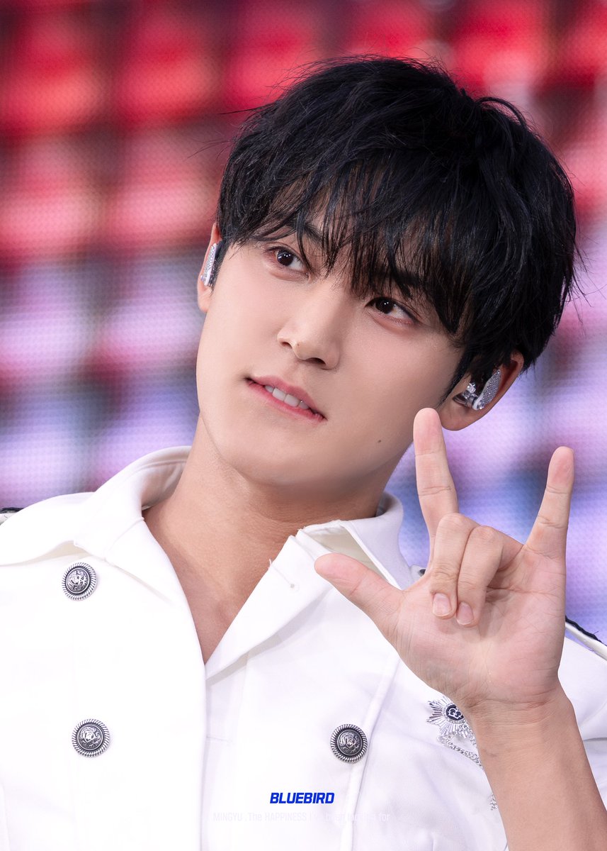 Bluebird_0406's tweet photo. Crop https://t.co/ocFEnzYVit