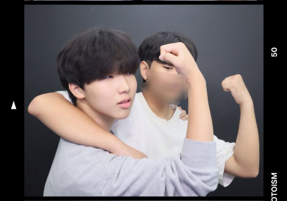 woexv_'s tweet photo. 내가 쓰는 임티 만들었어여 ㅋ 빻은 12남이랑 친해질 친구 구합니다 연락하는 트친 없어요 선뎀 주세여
#트친소_𝕏친소 #우울계_𝕏친소 #정병계_𝕏친소 #일상계_𝕏친소 #트친소 #수원 #맘눌뎀 https://t.co/JNx8tS5FMB