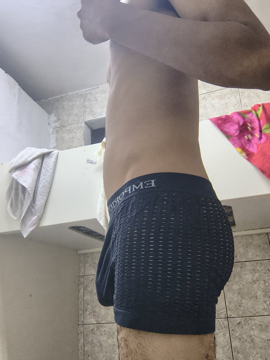 Joey_spetacy's tweet photo. Tô ganhando buchinho hehe , pra depois transformar tudo que eu ganhei em músculos https://t.co/E8yUqT2weQ