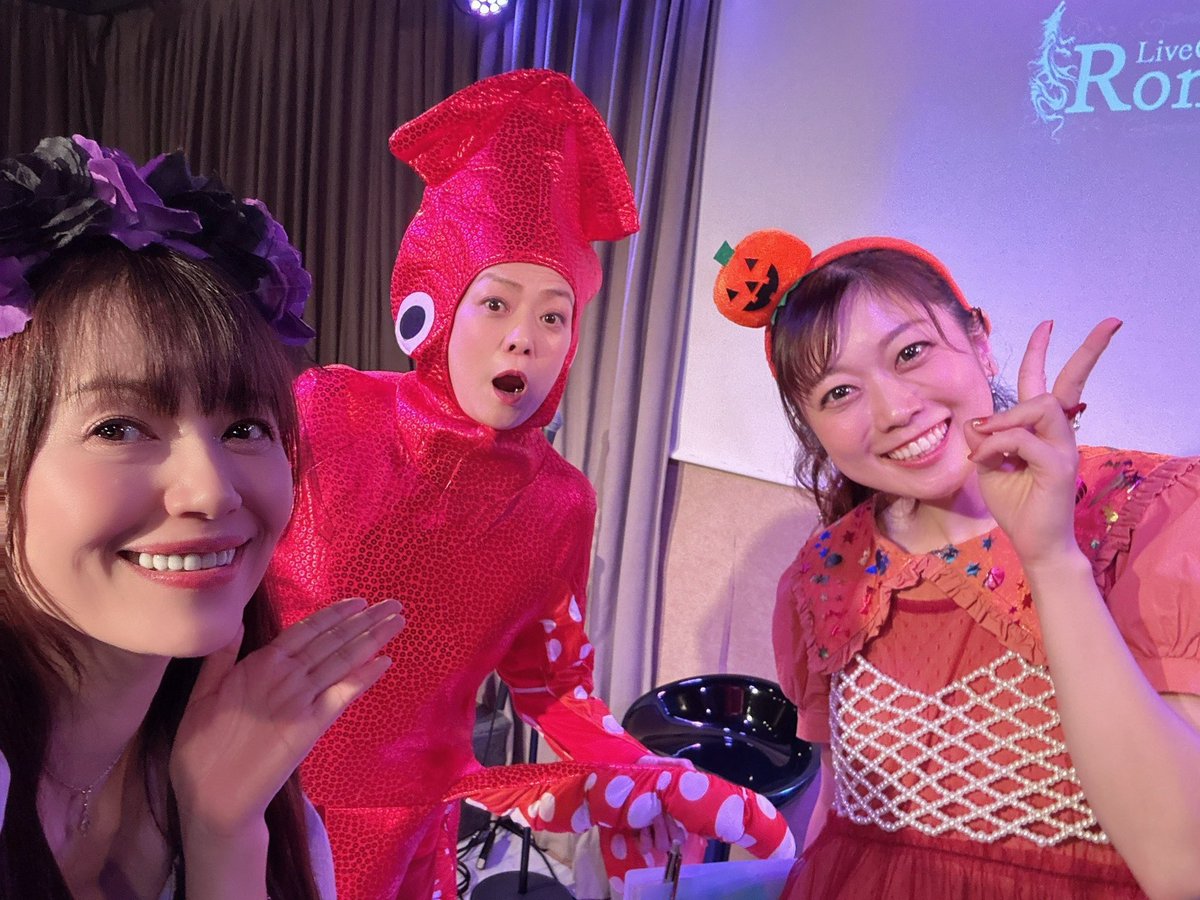 MiyaKana1104's tweet photo. 昨日はやえかな外伝2でした！

目撃していただいた皆様、ありがとうございました！！

昨日の音楽がまだ頭を駆け回っています。
写真などまたまとめてブログに載せますね！

次回ライブは、11／8ワンマン。
また会いましょう！ https://t.co/0cUQ7LEZmF