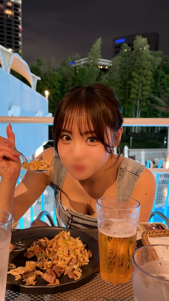 sbakuntvol3's tweet photo. 軟体ギャルインフルエンサー
すごい体位に挑戦してますねwww
範馬らしいですwww

👇👇 https://t.co/zvzBlZlIHH