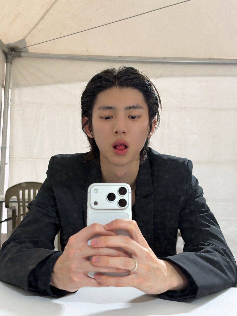 eomnyinyo's tweet photo. Always jju :V https://t.co/fhmeLYBoix