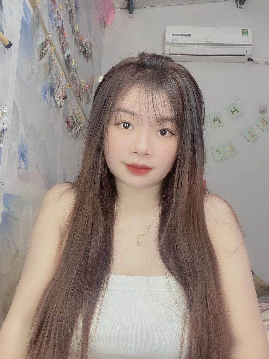 Camgld4's tweet photo. Nứng h này có anh nào qua phòng em chơi k https://t.co/0Ap0GMvjR8