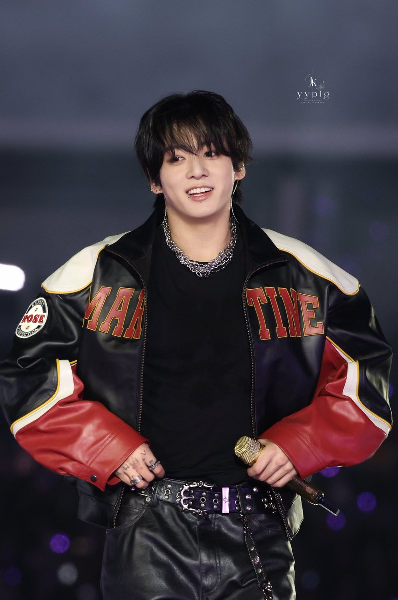mogumogujk_bts's tweet photo. 前髪ありのジョングク、一気に幼くなって可愛すぎるㅠㅠ https://t.co/ln0mEKOYs5