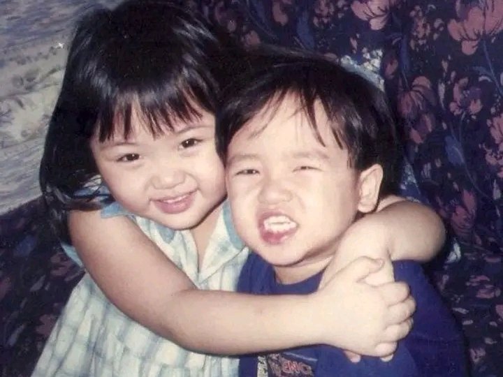 hoyreeeeesh's tweet photo. with his sister π«Άπ»
#FFMWFighting
#FirstDayFighting
#DavidLicauco
#DavidAsHanz https://t.co/j9Buwl1fDk