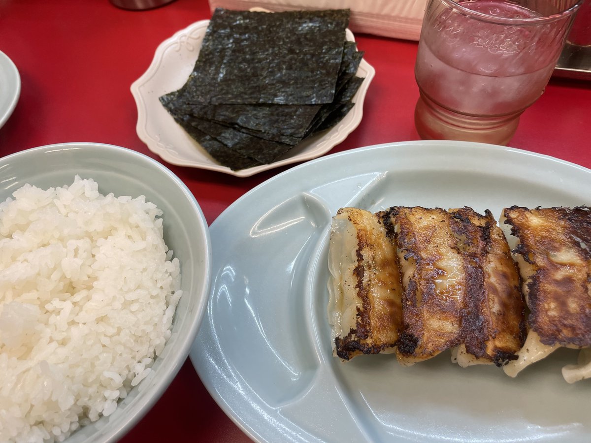 kogumanoneko's tweet photo. 山岡家で特製味噌ラーメン、餃子ライスセット
#山岡家 https://t.co/YQp2ufuwhJ