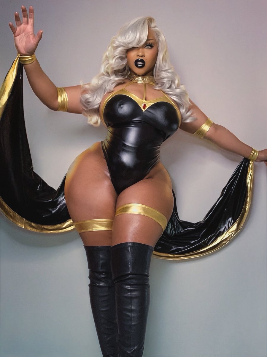 Jah_animeBae's tweet photo. Let me be your next #Storm 🌩️
#xmen
Follow for more https://t.co/a4HFWtUi4n https://t.co/j9N7IVern5