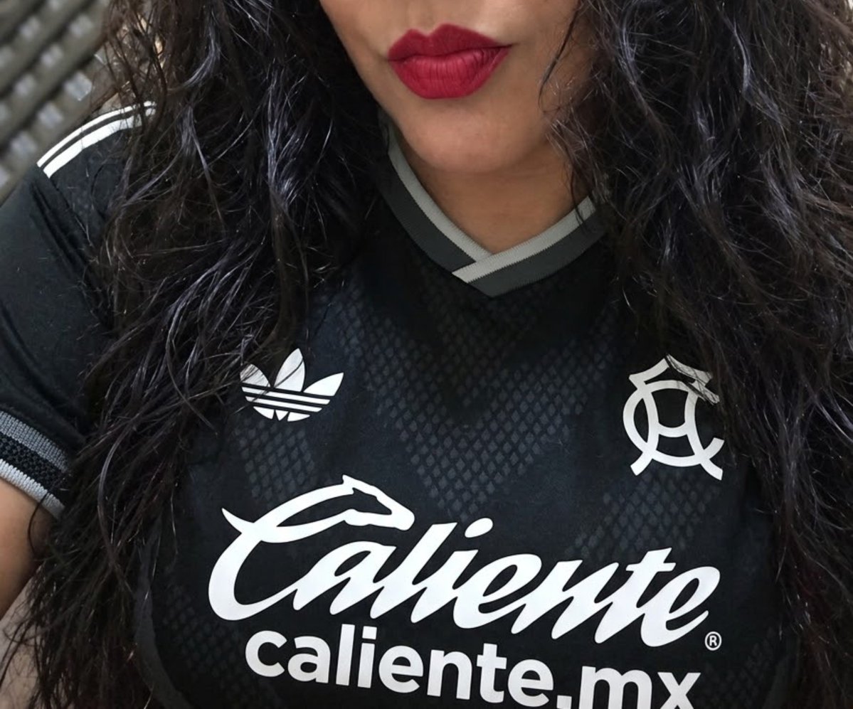 NellyRico79's tweet photo. 💛💙🦅😍
Cómo te amo mi Club América https://t.co/BA0iTCYRCb