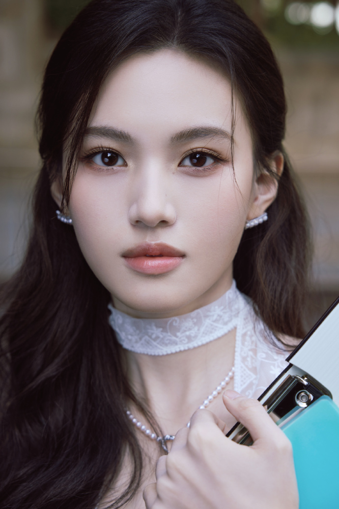 lairofsonnet's tweet photo. all hail the prettiest fairy, shen yujie. https://t.co/x8IDND8KZr