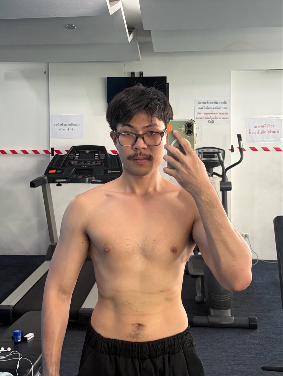 runoneonethree's tweet photo. 🤓 https://t.co/Ehpgo87gum