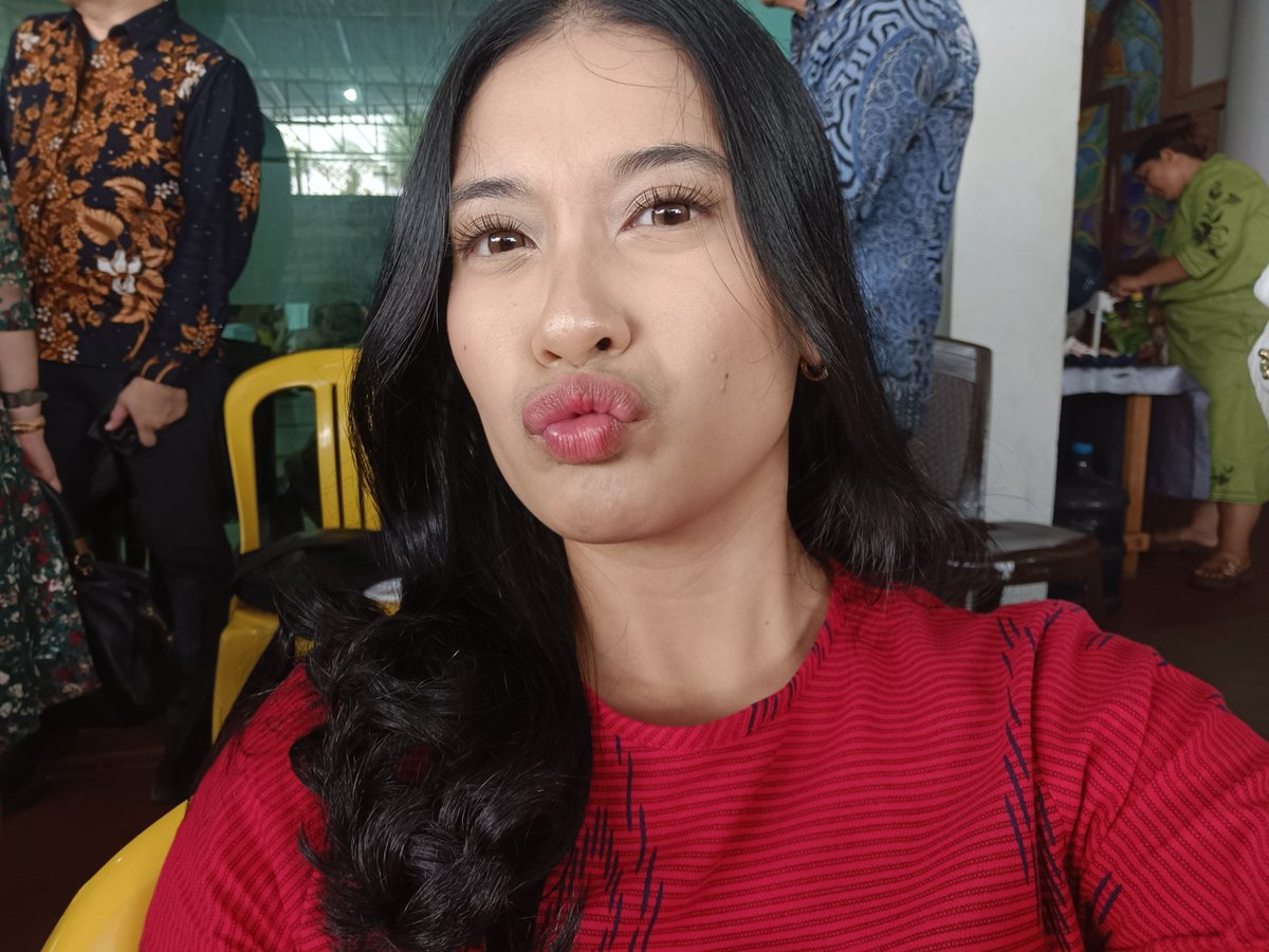 hellowmik's tweet photo. happy sundayyyyyy https://t.co/Qo9LgOxPXf