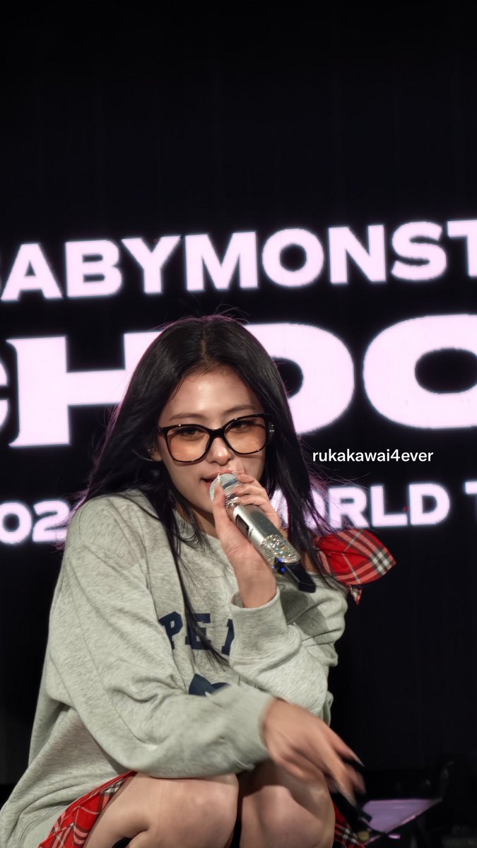 rukakawai4ever's tweet photo. 雅贤宝宝也太可爱了吧！！😭🥰

JAKARTA BERTERIAK UNTUK AHYEON 
#AHYEON_HEATS_UP_JAKARTA
#PRIMADONACHOOM_DI_JAKARTA
#AHYEON #아현 #BABYMONSTER https://t.co/fWrOeu4MF9