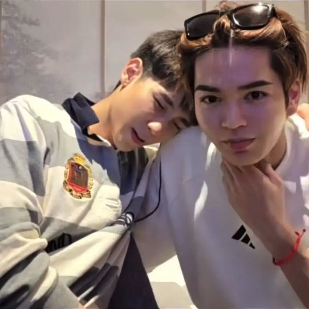 AnnieLeeuy's tweet photo. รุ่นนี้ไม่กลัวอะไรเลย นอกจากกลัวเธอไม่รัก https://t.co/JFSpxr0Ya9