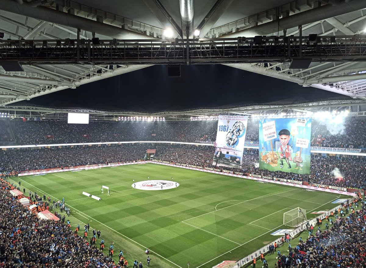 selmanses's tweet photo. @deplasske Guney üst kale arkasi A3 blok kombinemi Besiktas maci icin gise fiyatindan devredebilirim. https://t.co/ACrAycXtPo