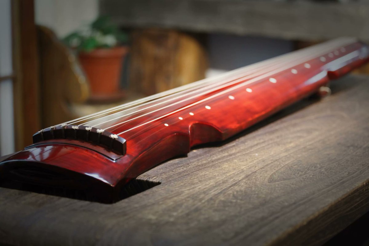 David87406549's tweet photo. Today I got a guqin with a dry string No way, this ancient涸琴 is so special! https://t.co/MMEEHMRqpM
