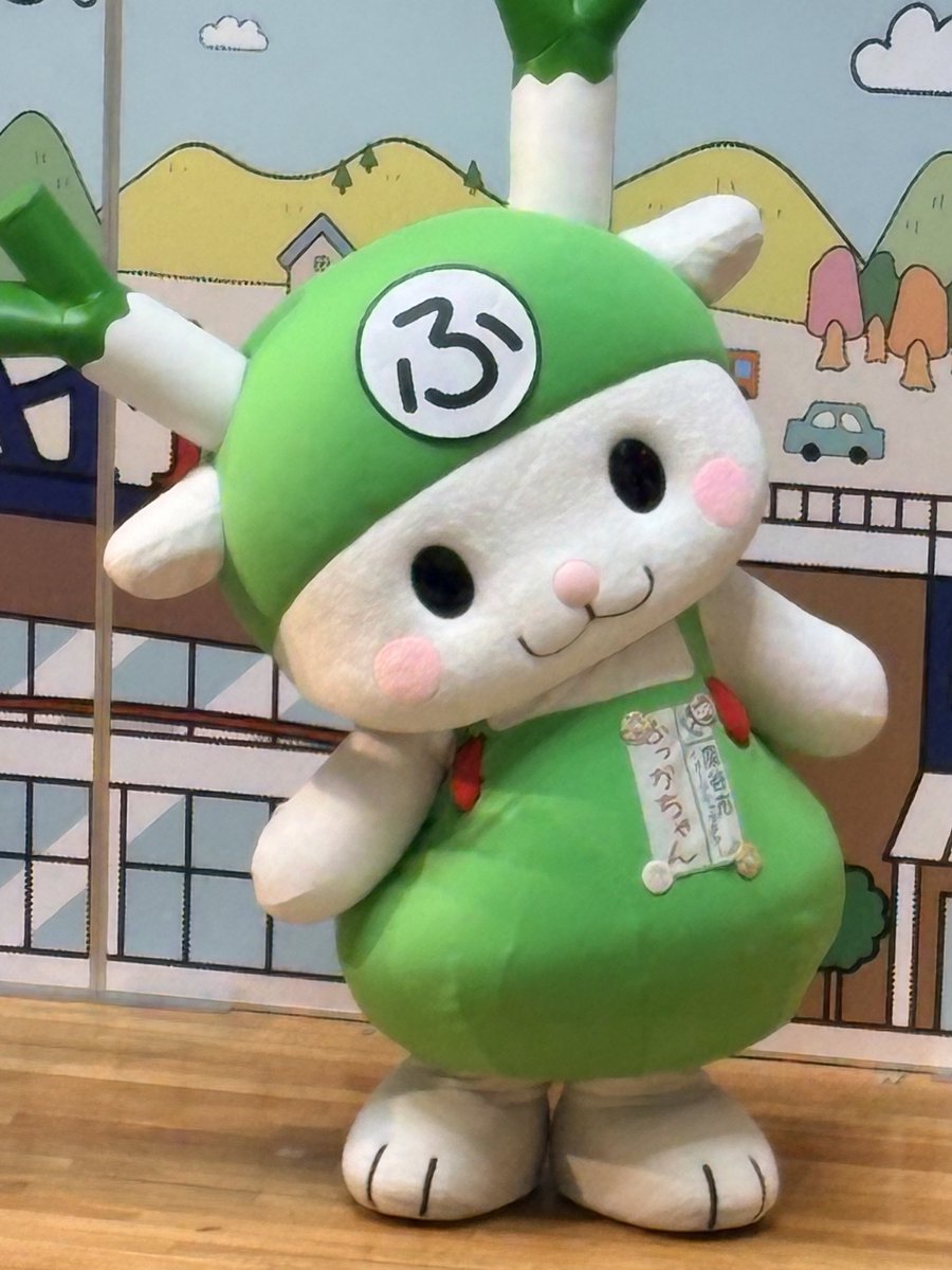 fukka_yuru_nui's tweet photo. 今日は歌のお姉さん達と踊っていたふっかちゃん☺️💗
振り付けを練習してるシーンです♪
(※)写真撮影・動画OKでした。

 #アリオ深谷 #ふっかちゃん https://t.co/NpmwM3vdl1