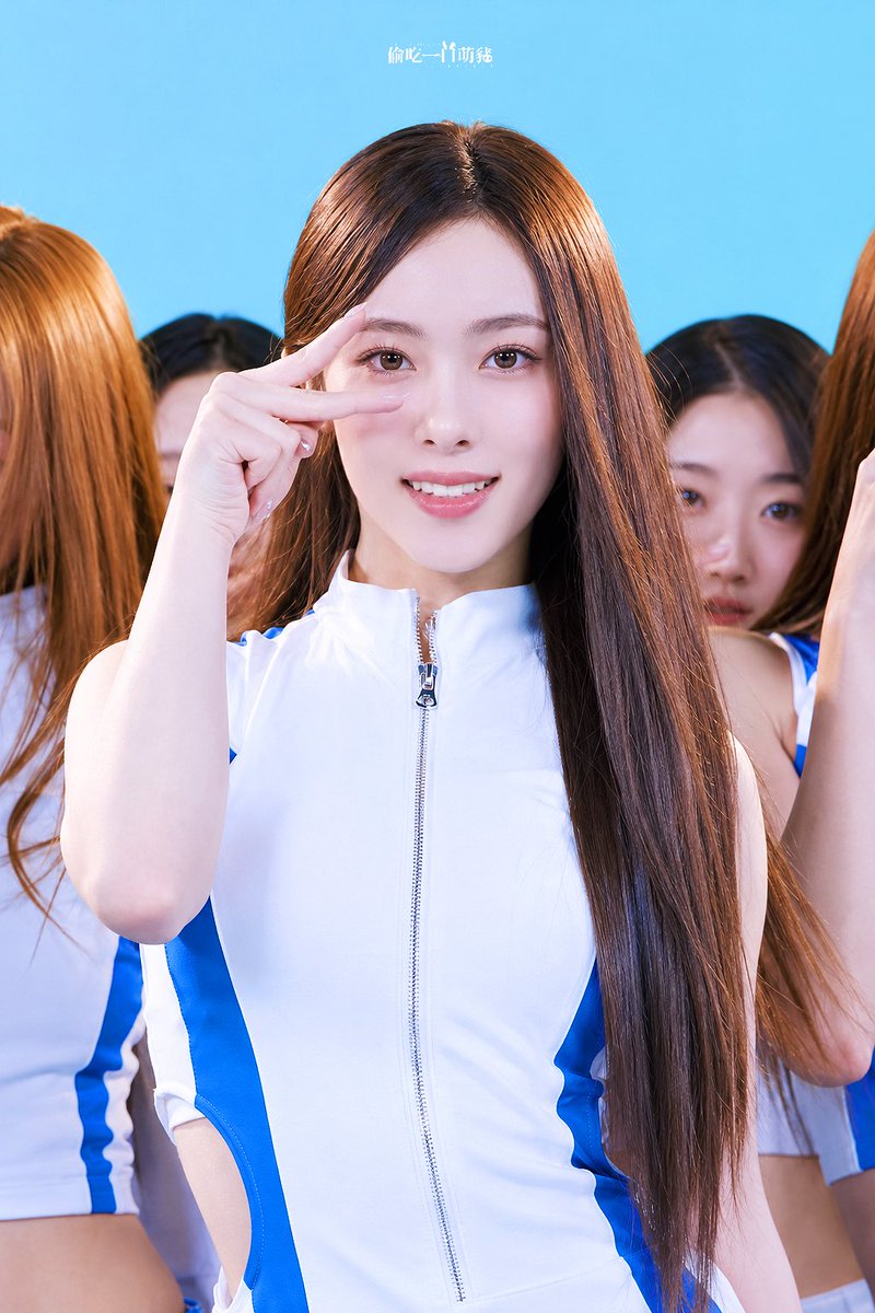 tiamo_juny's tweet photo. 会不会太漂亮了宝宝🥹🩵
#OA #오아 #A2OLITE https://t.co/NY03CZNcvj