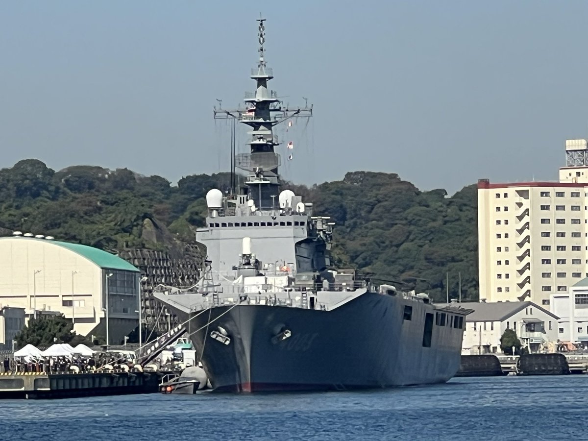 tetsuG1016's tweet photo. #TheodoreRoosevelt
#セオドアルーズベルト
#CVN71
#アメリカ海軍
#航空母艦
#原子力空母
#海上自衛隊
#横須賀地方総監部
#横須賀本港 https://t.co/S1CnOITQMl