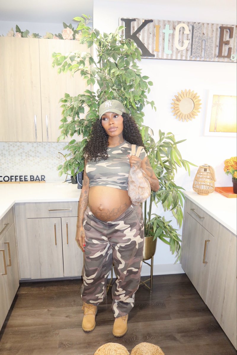 AsianDaBrattt's tweet photo. 8months Thuggin 🤎 https://t.co/WaH2jqZuXh