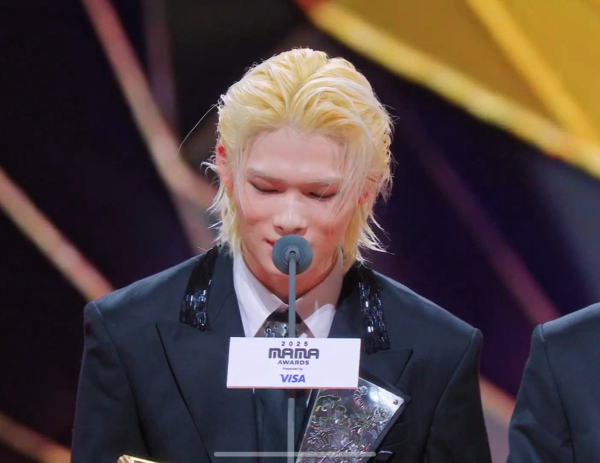 enhypen_hours's tweet photo. making our giant maknae proud every single day! 🙂‍↕️🫳🏻

I vote for #ENHYPEN #2026MAMAVOTE 🏆 https://t.co/MM9MNOu90l