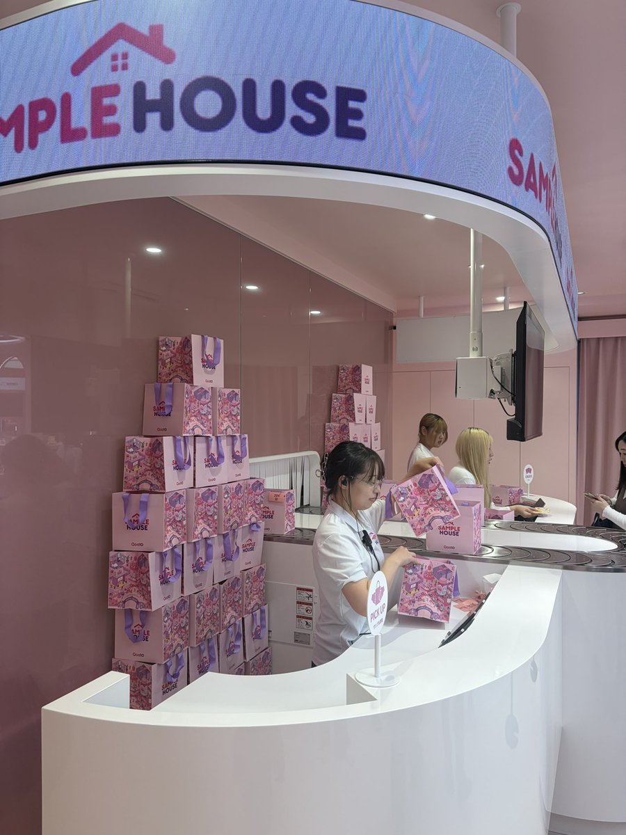 ifxjgpcega's tweet photo. #SAMPLEHOUSE #Qoo10サンプルハウス #4ye https://t.co/RLxZWMbsfk