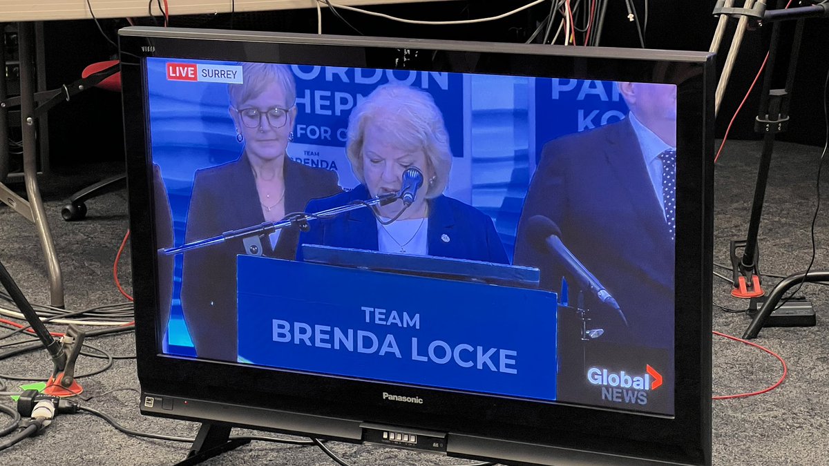 JasJohalBC's tweet photo. Brenda Locke concedes. Doug McCallum is the new mayor of Surrey. #bcpoli https://t.co/mDDyIC78zt