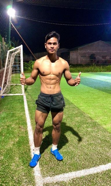 yang_seokm17865's tweet photo. Y Yon Eung 1997

Zai ng dân tộc M'nong model fitness cặc to body cực đỉnh, đùi khỏe rắn chắc, đụ khỏe.

Cast 5 tr, chỉ đi khu vực SG, ở khách sạn từ 4* trở lên, ko đến nhà khách.

Zai thẳng ko ngửa lồn. https://t.co/dJPuATyFmE